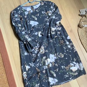 Old navy dress medium